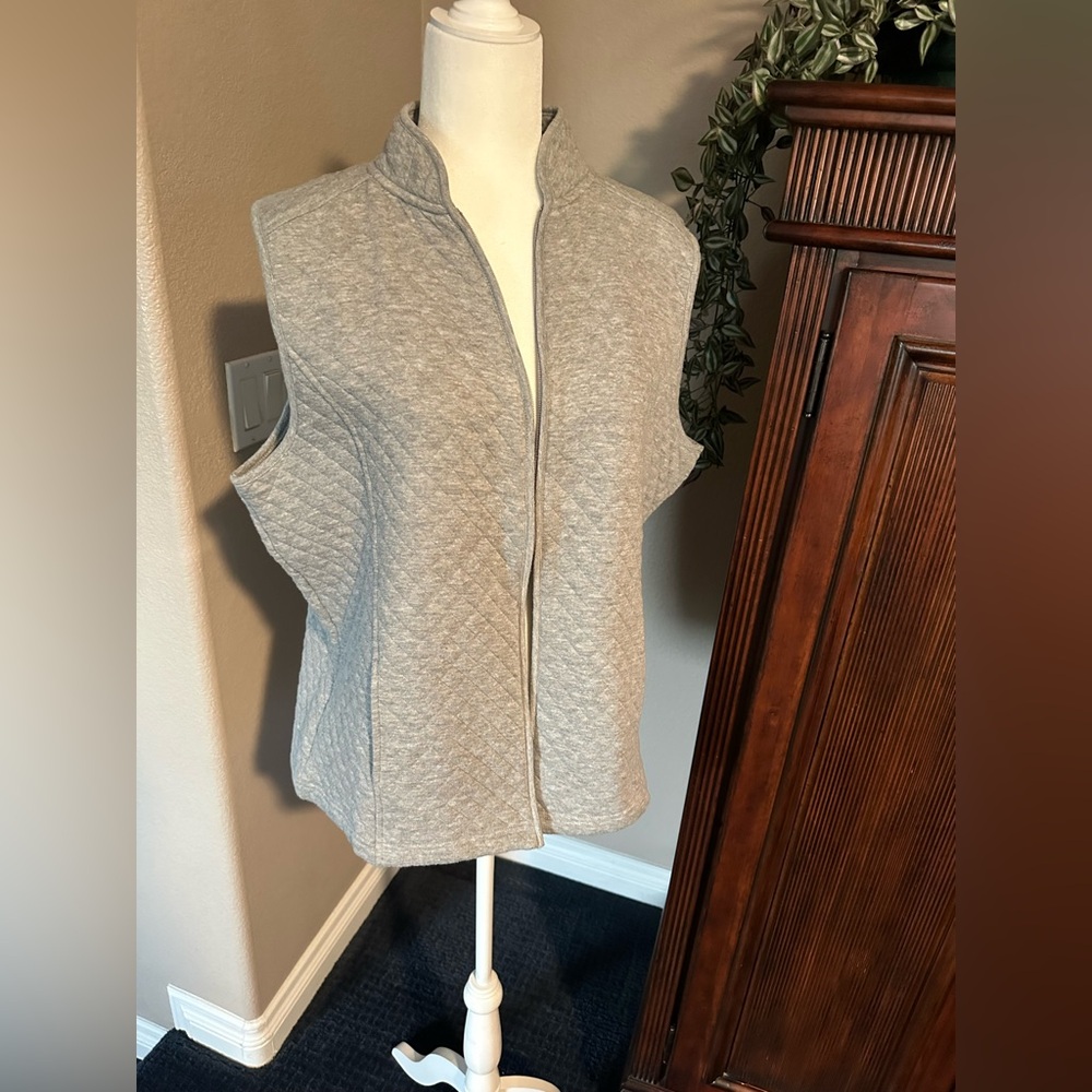 Cathy Daniels Light Gray Quilted Vest - Size XL